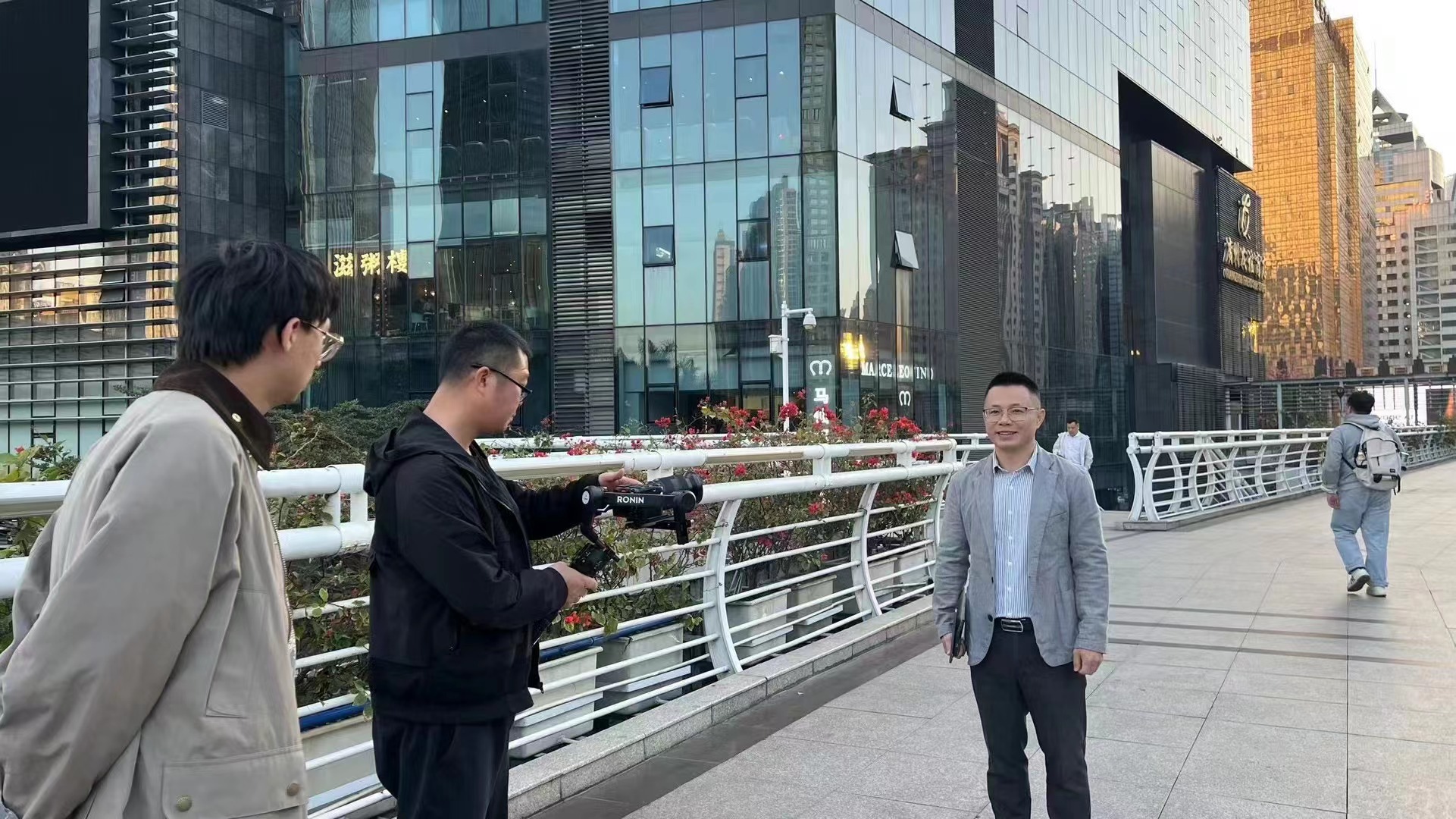 天南海北，順動廣告拍攝老百姓創(chuàng)業(yè)故事